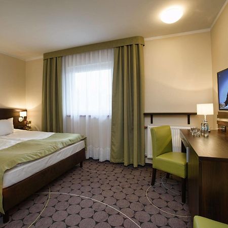 Aparthotel Travel Kraków Exteriör bild
