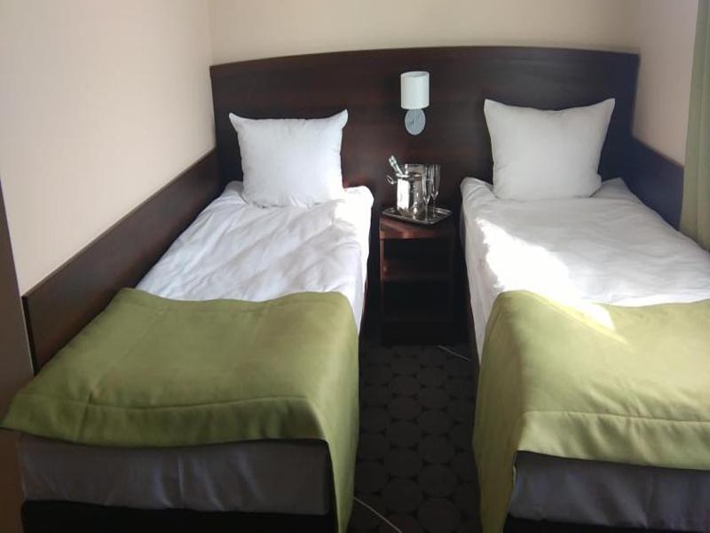Aparthotel Travel Kraków Exteriör bild