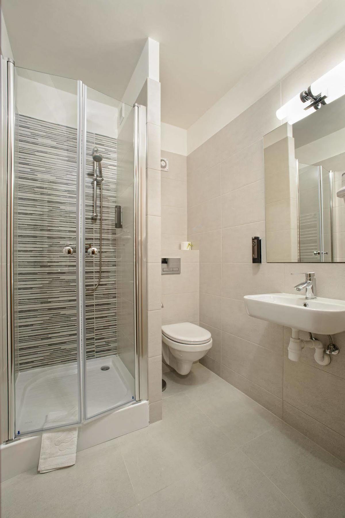 Aparthotel Travel Kraków Exteriör bild