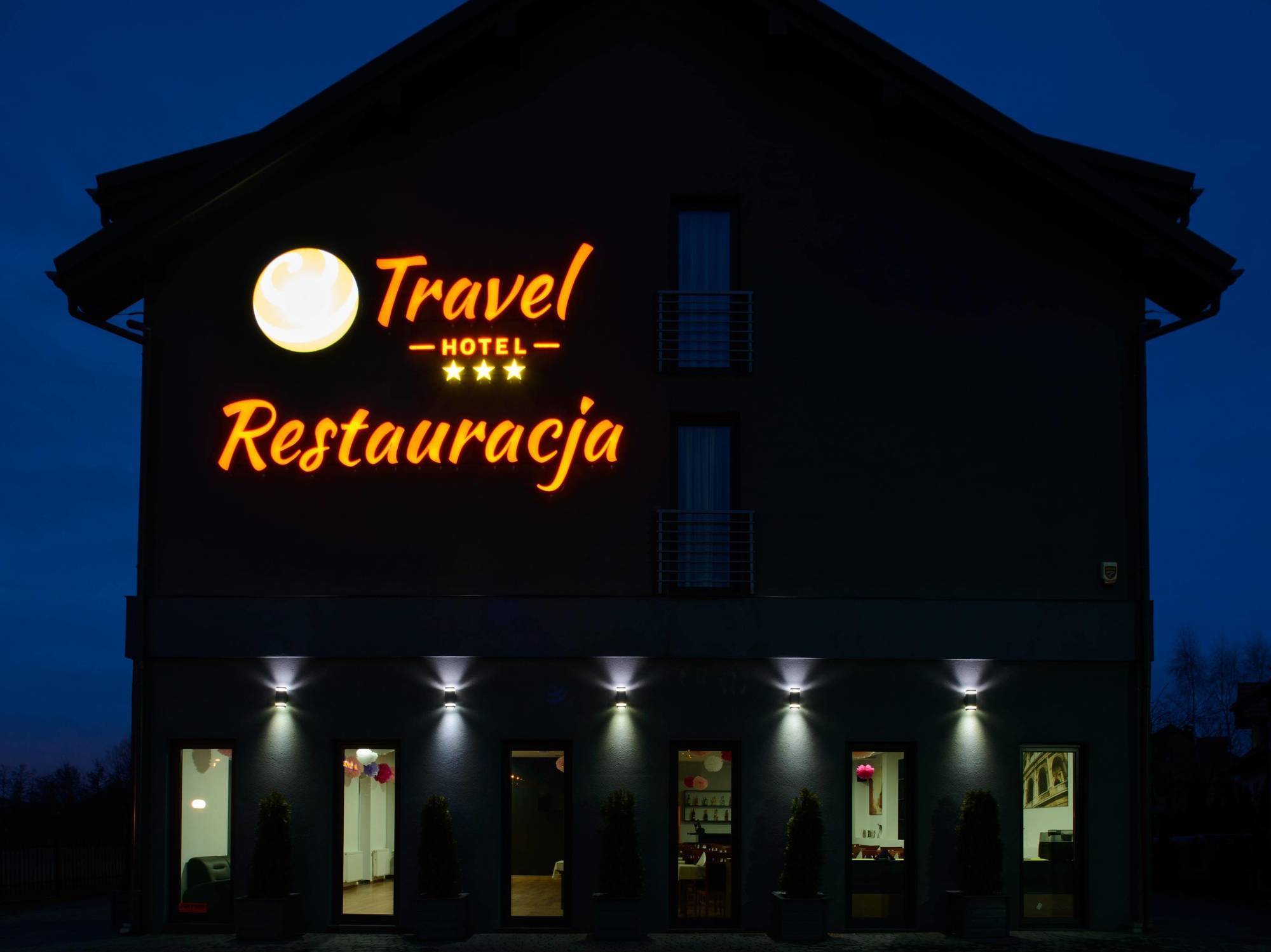 Aparthotel Travel Kraków Exteriör bild